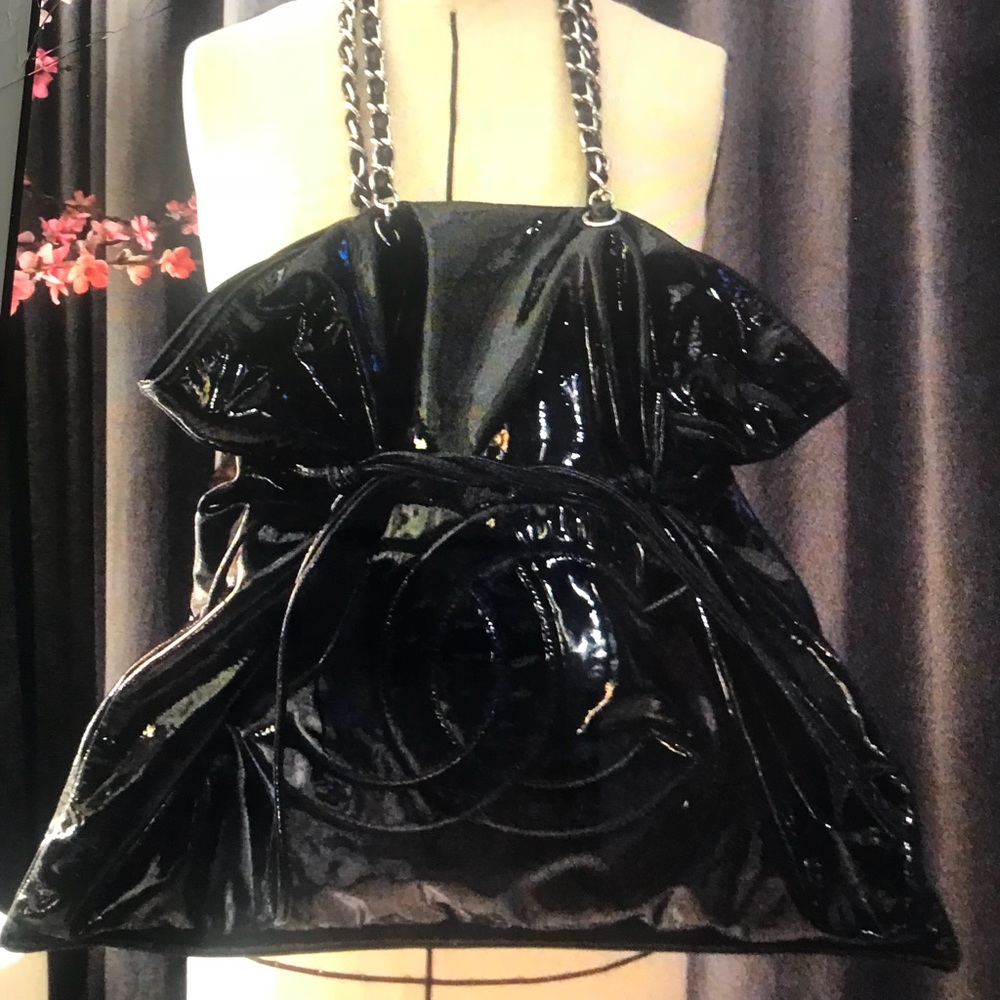 Chanel handbag - Picture 2 of 8